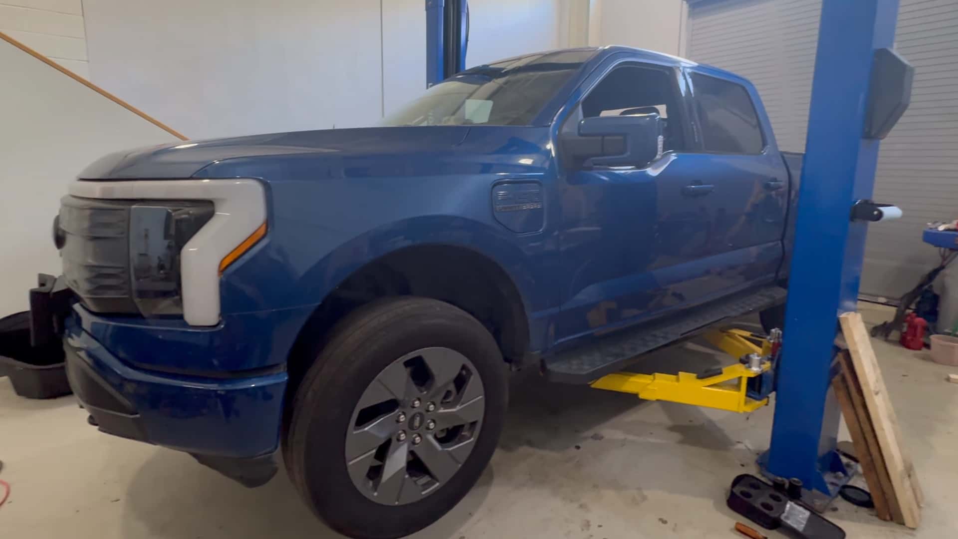He Replaced The Battery In A Ford F-150 Lightning. Here's How Hard It Was