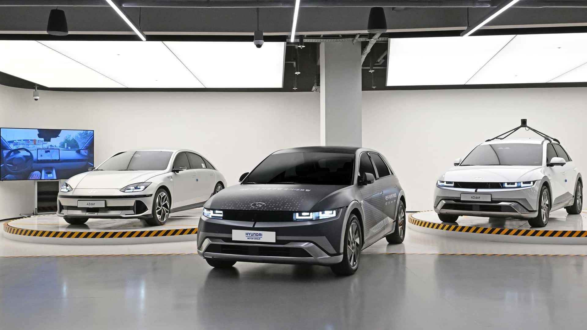 Hyundai's Tesla FSD Rival Is Delayed To 2029. But It May Be Worth The Wait